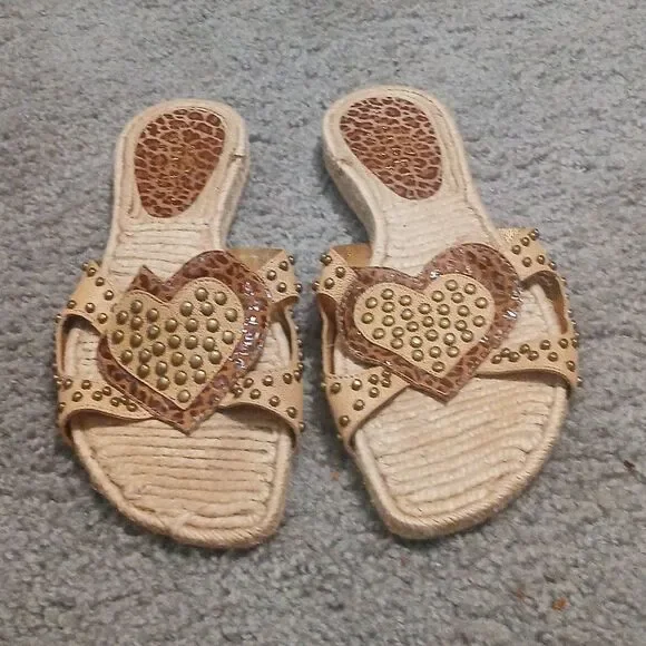 Bridget Shuster tan cheetah heart slides sandals Sz 8 EUC - Picture 2 of 11